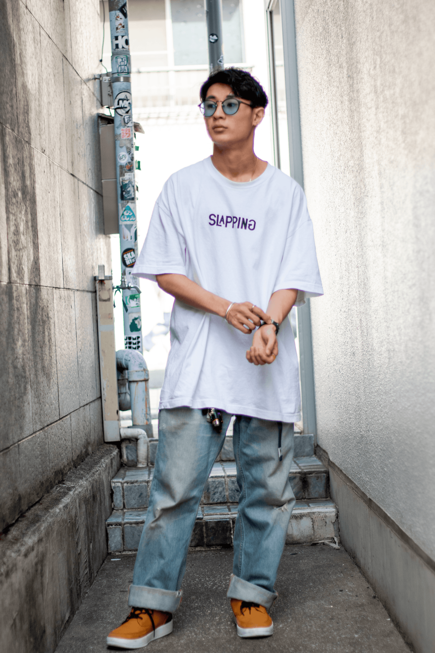 SLAPPING ORIGINAL T-SHIRT「What?」