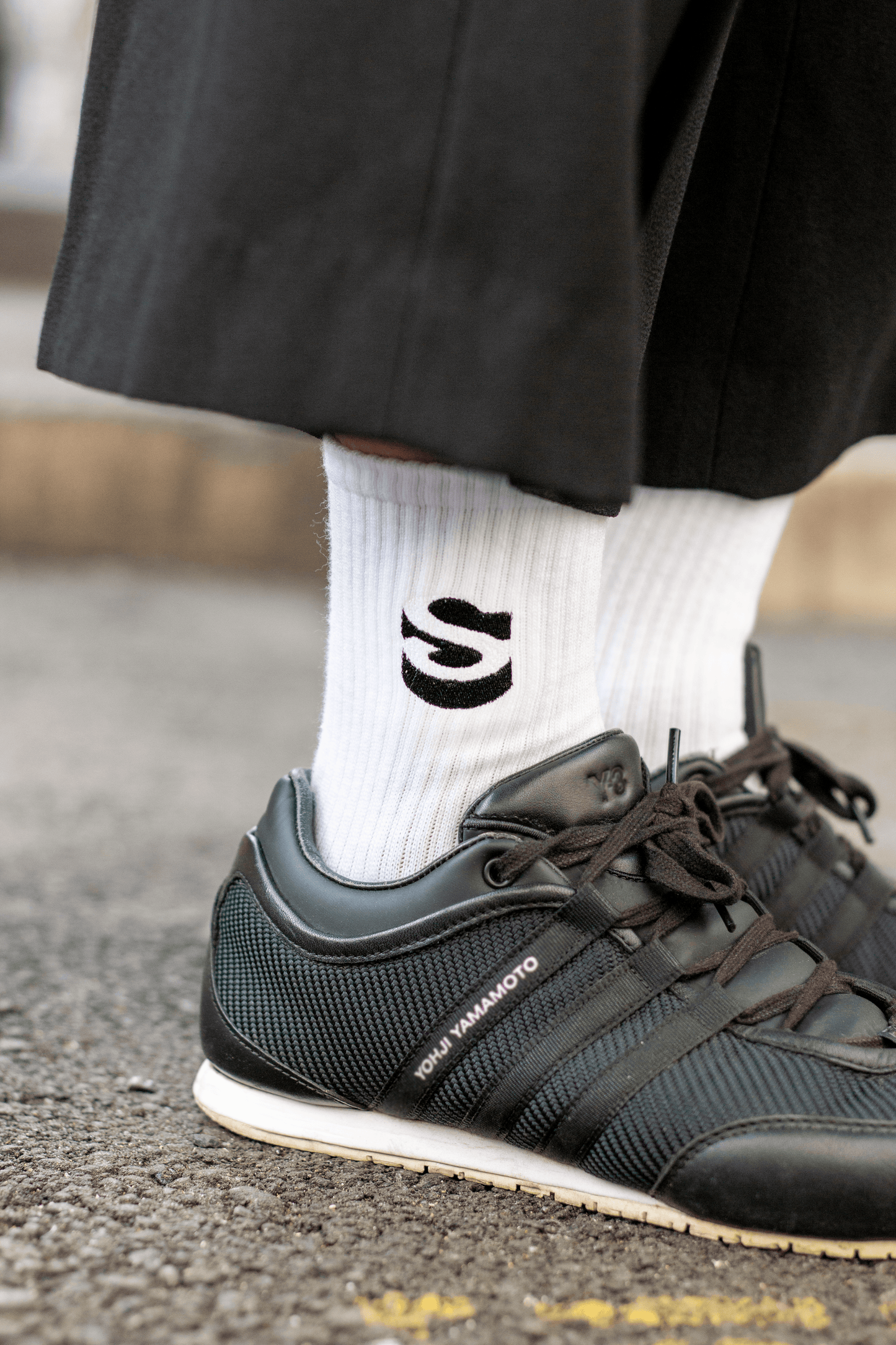 SLAPPING LOGO SOCKS 『S』