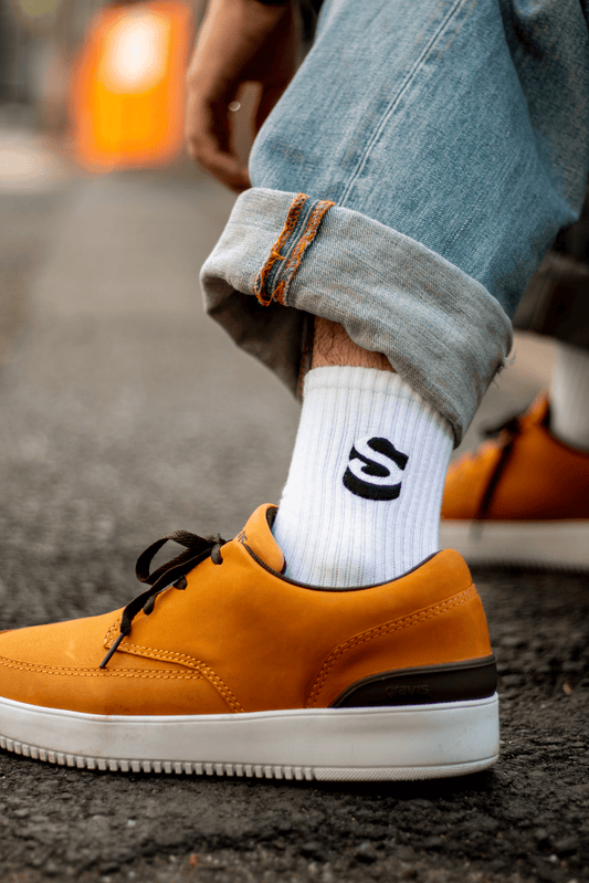 SLAPPING LOGO SOCKS 『S』