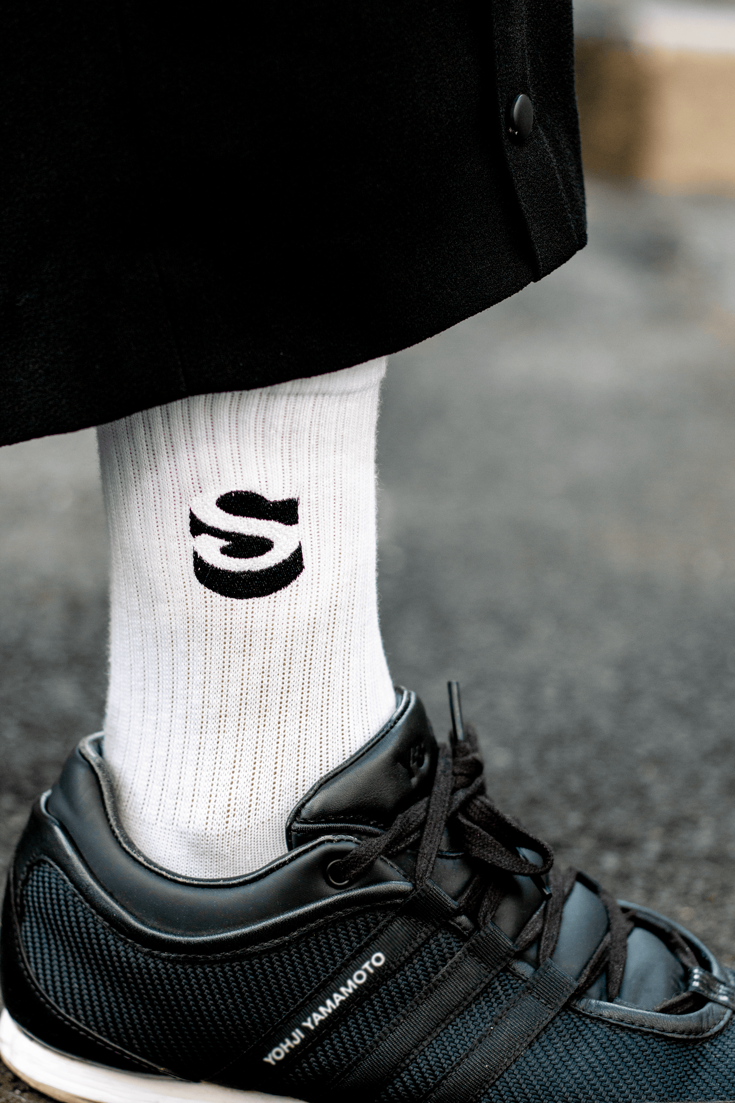 SLAPPING LOGO SOCKS 『S』